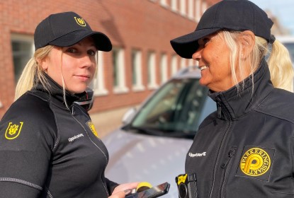 Petra o Birgitta liten.jpg